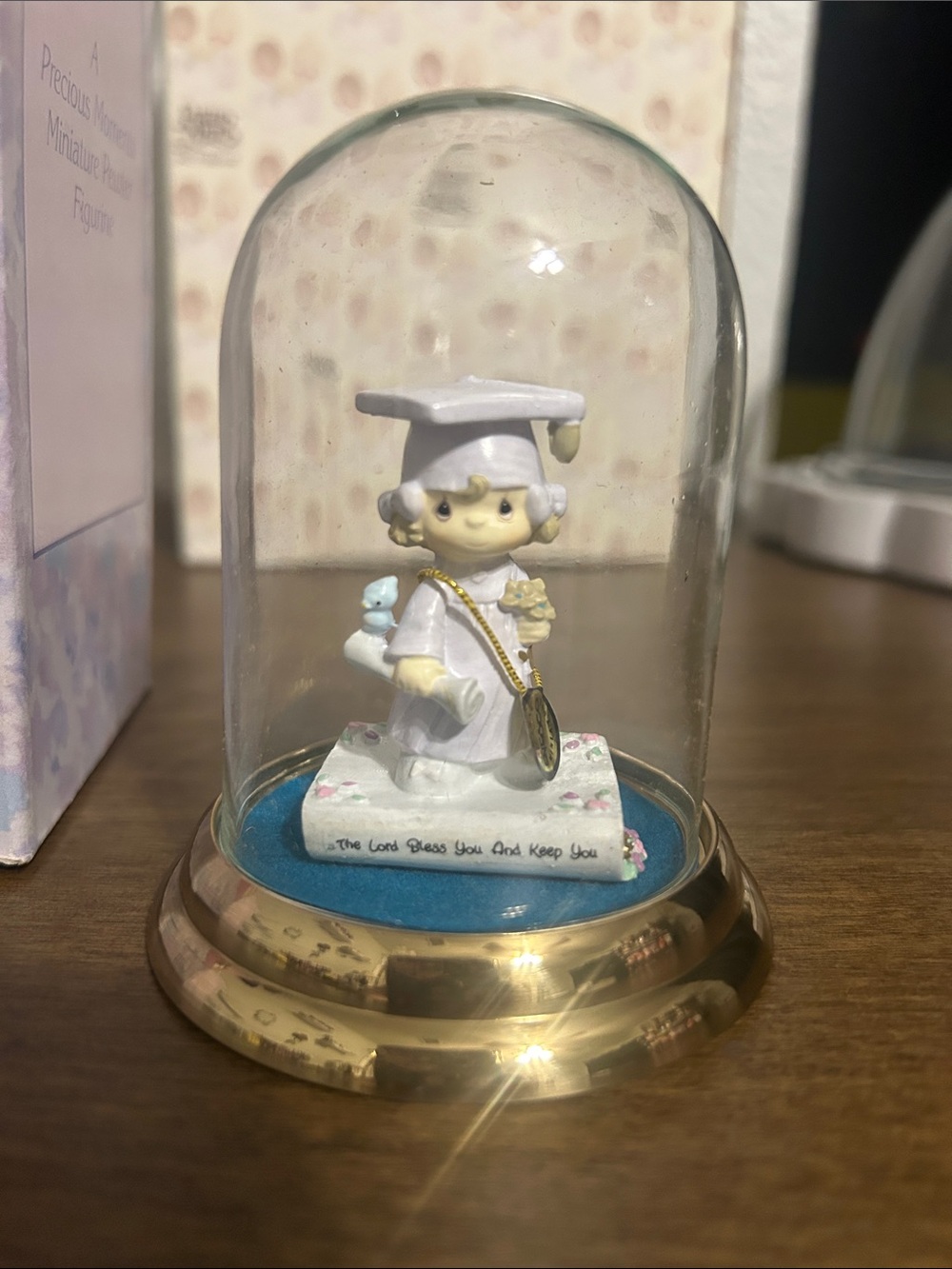 Graduation Figurine (girl)  Dome with Gold Base